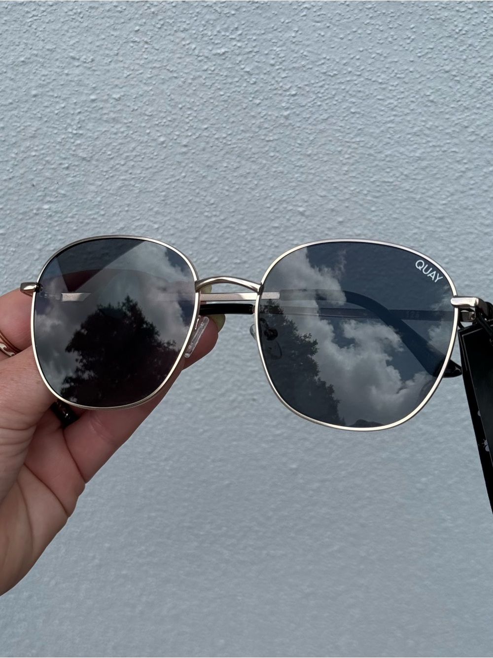 Quay Jezabell Sunglasses